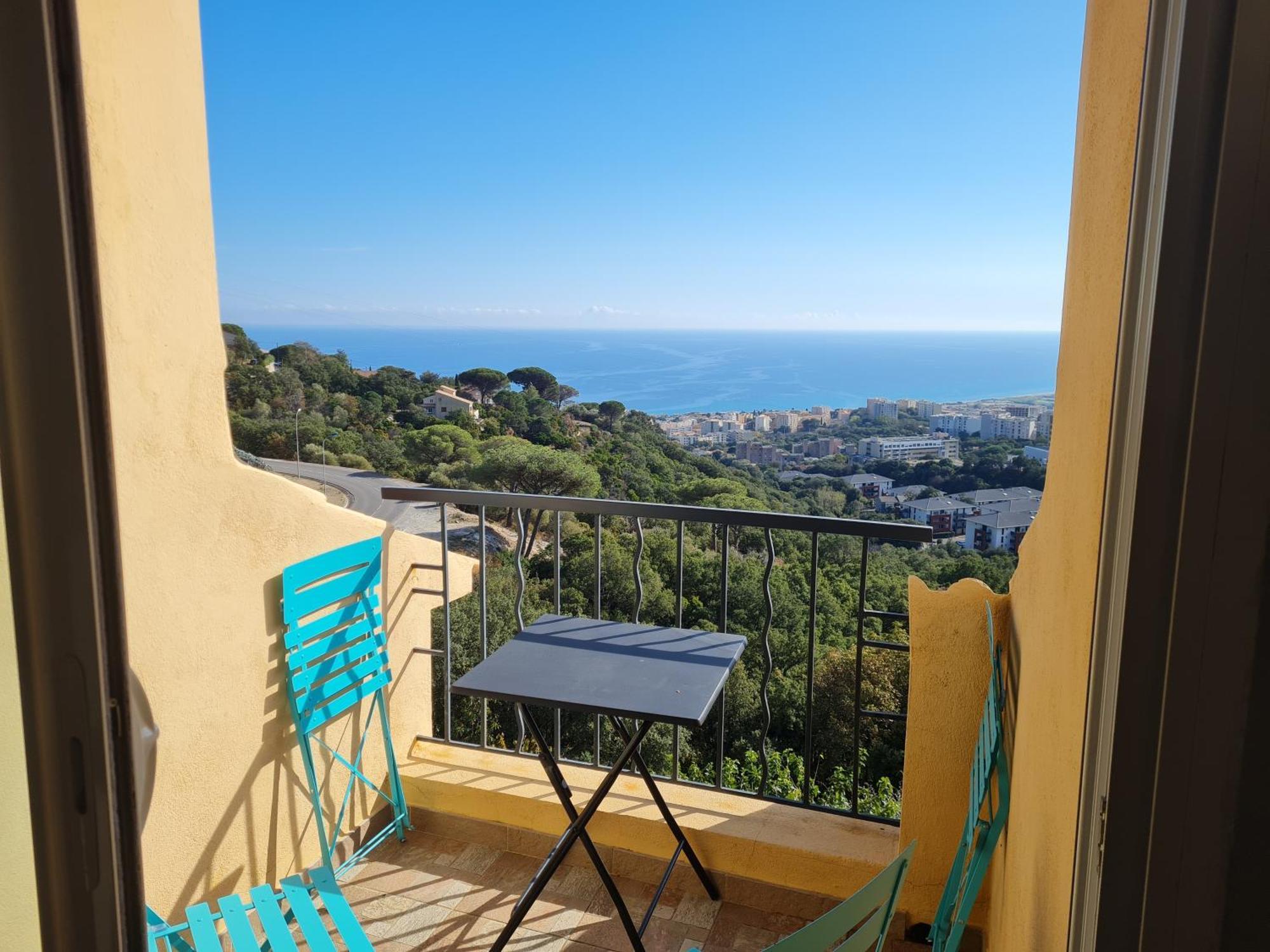 Les De Pietra Rossa Bastia (Corsica)